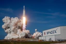 The $1.8 Trillion Gamble: Inside the Historic SpaceX IPO That Could Crown a Trillionaire